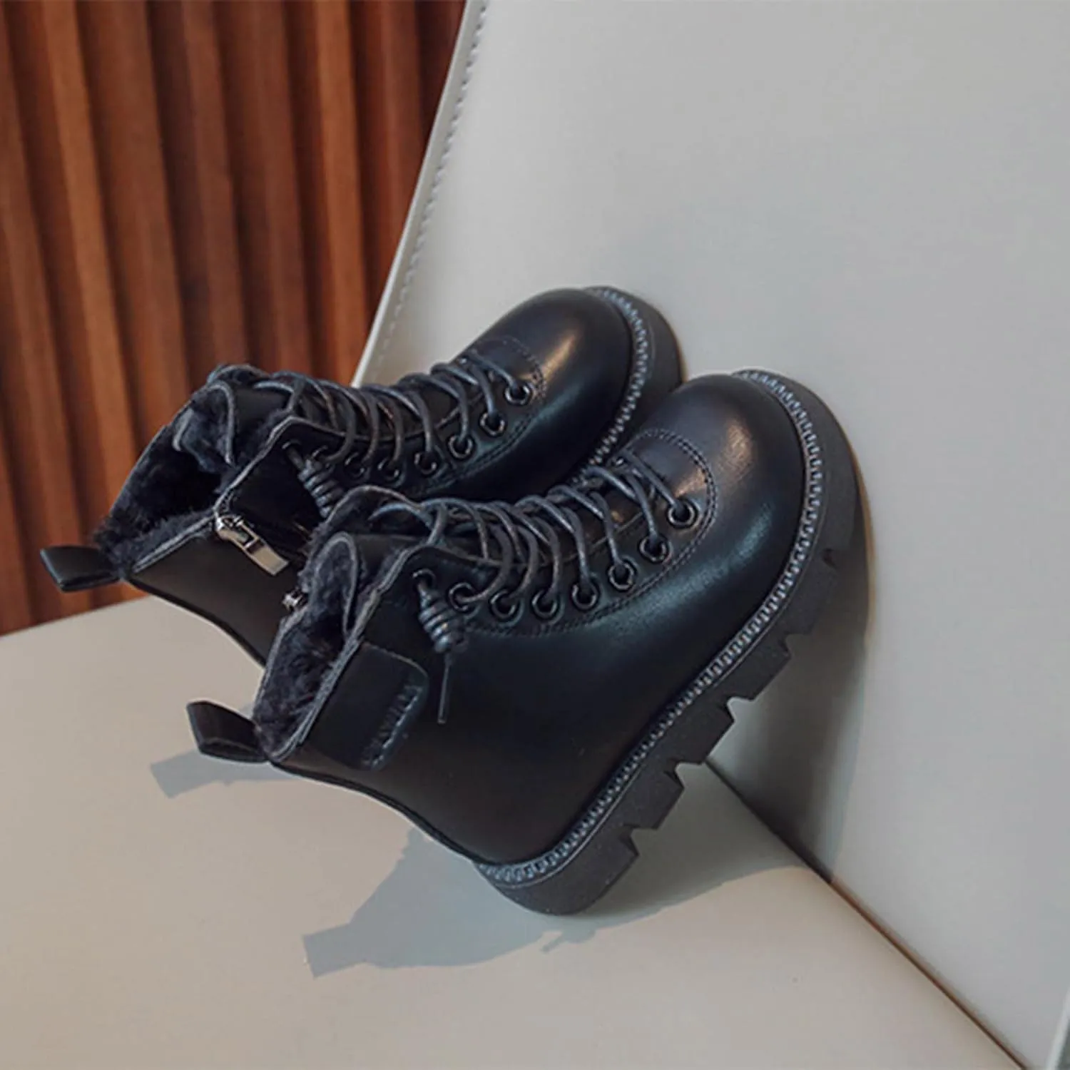 Fashion Winter Children Boots Boys and Girls Ankle Boots Flat Bottom Non Slip High Top Plush Warm and Lavish Boots