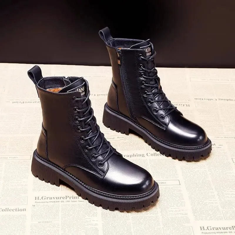 Helena | Laced winter boots with lined inside