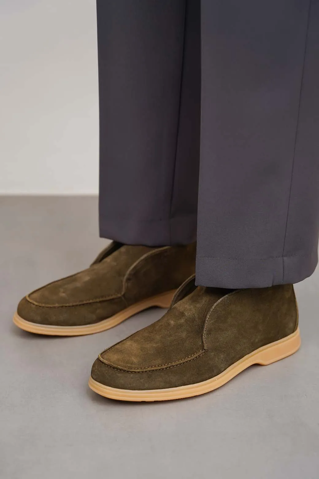 HIGH-TOP LEATHER LOAFERS