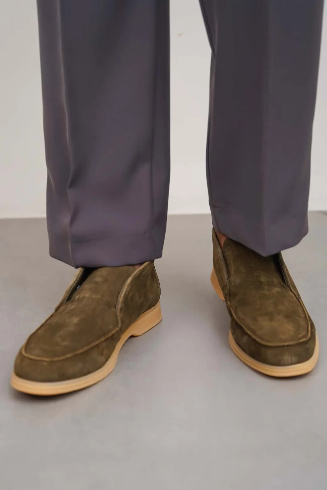 HIGH-TOP LEATHER LOAFERS
