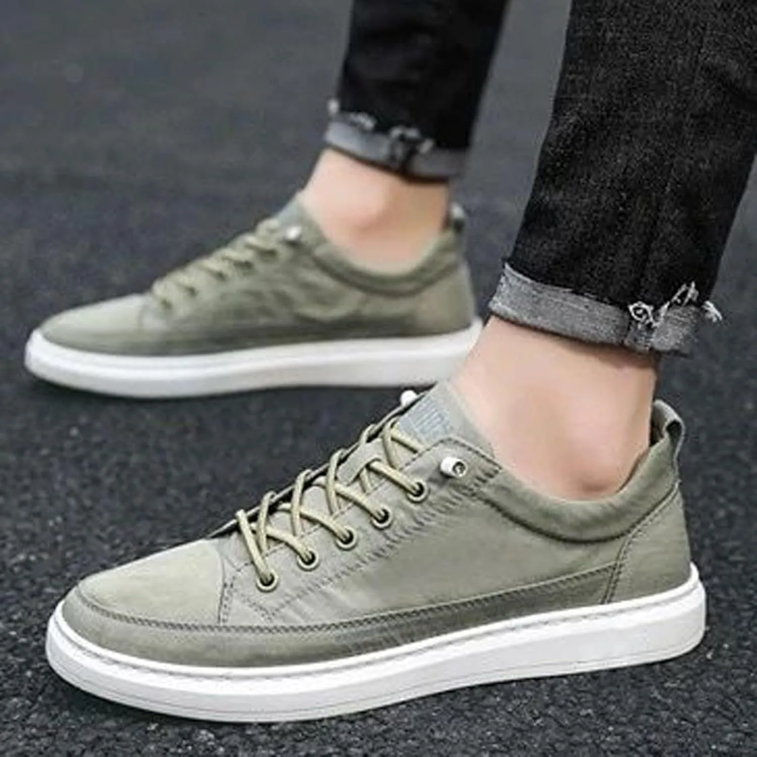 Mens Slip On Sneakers Wide Width Non Slip Shoes Mules for Women Flats Comfortable & Lightweight Loafers for Women Wide Womens Sneakers Wide Width