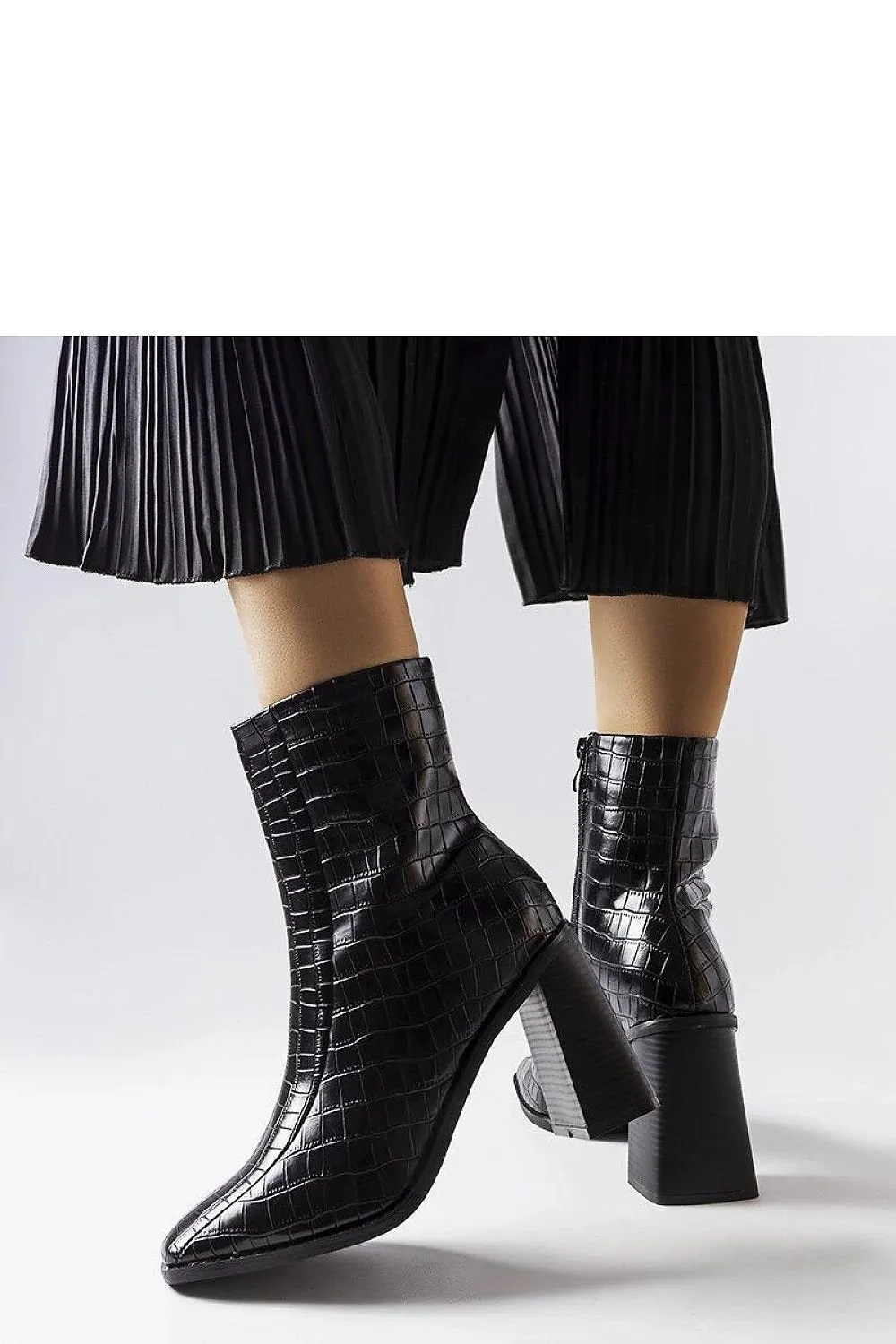 White imitation crocodile leather heel boots