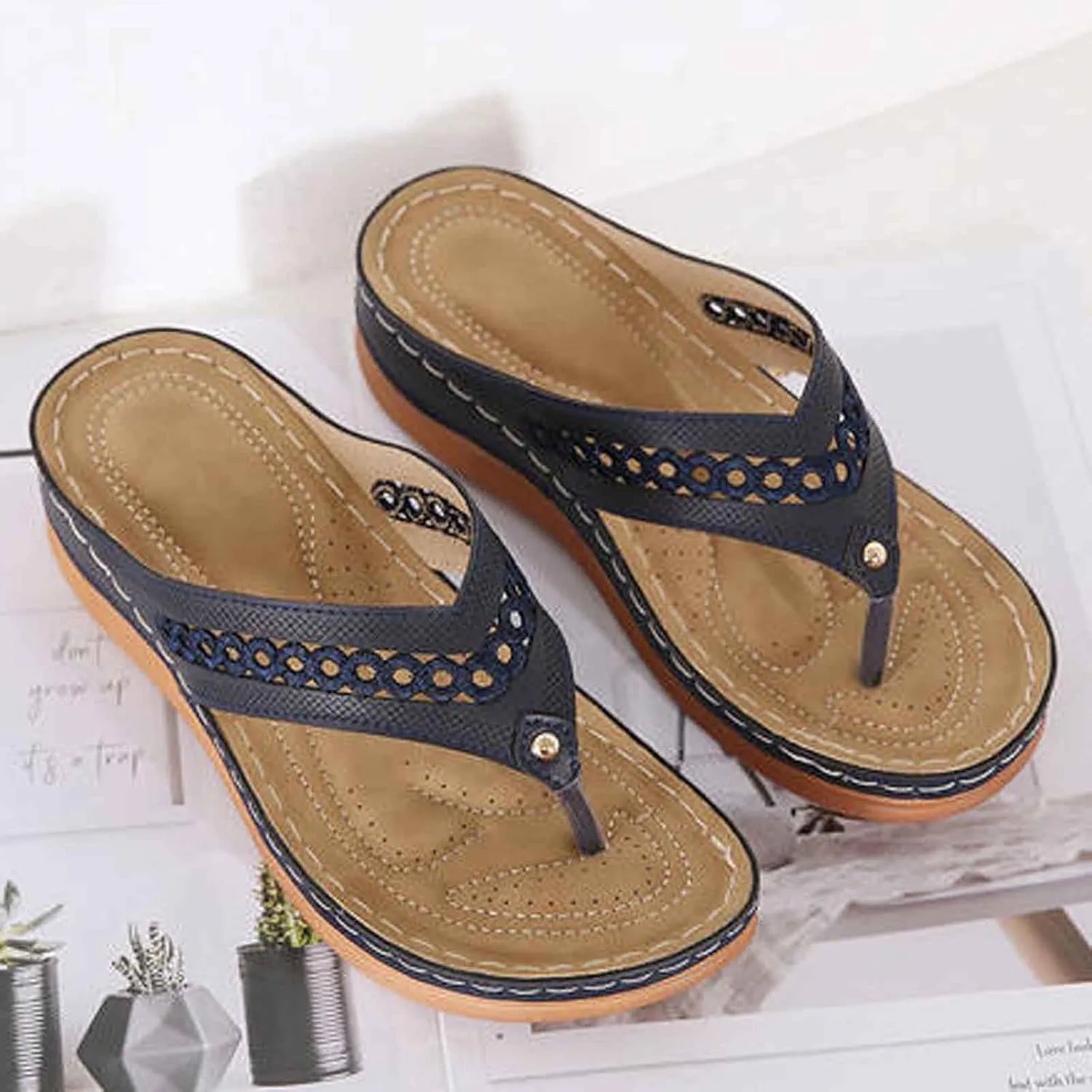 Women's Breathable Slip On Thong Sandals Comfortable Wedge Heel Flip Flops Lightweight For Daily Wear Spring